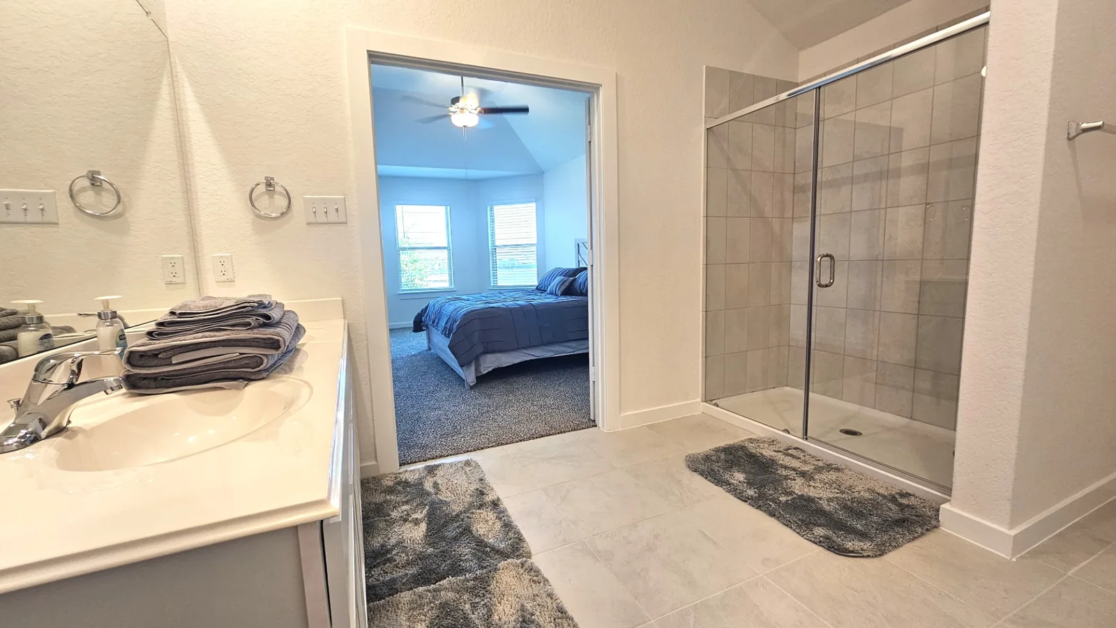 Walk-in shower in the Beebrush Saddle primary bathroom